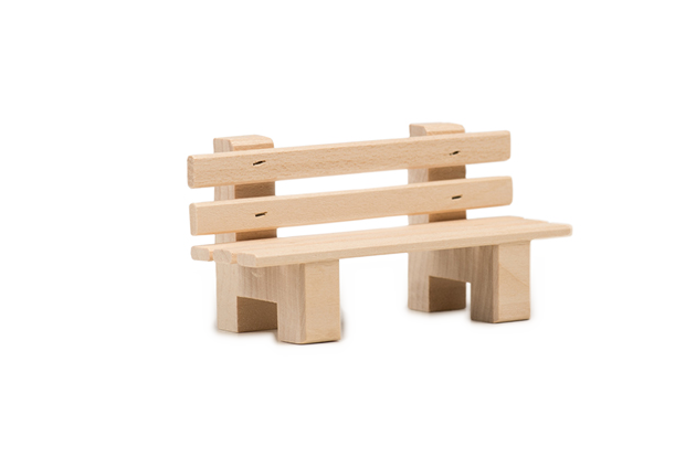 Figura di legno da panca