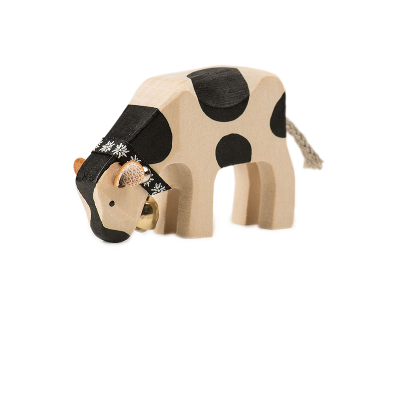 Calf eating Freiburg wooden animal