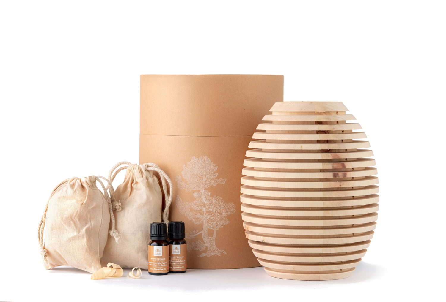 Arvenzapfen mit Arvenspänen zur verdunstung von Arvenöl gross