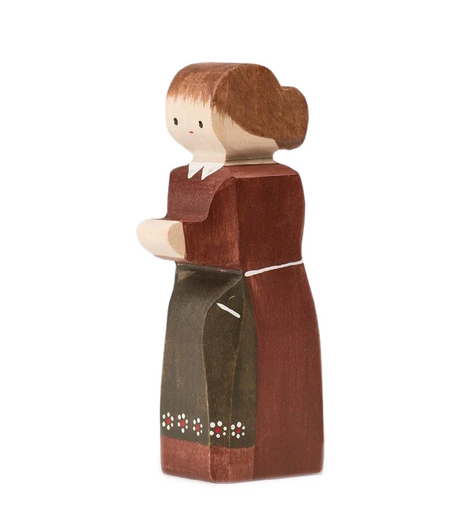Farmer Gritli wooden figurine