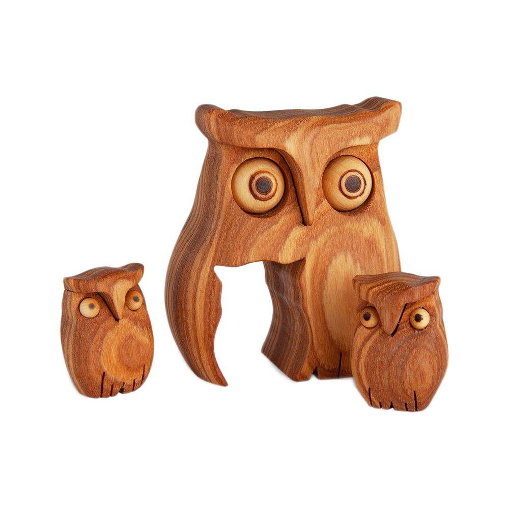 Eule mit zwei Kindern aus Laubholz
