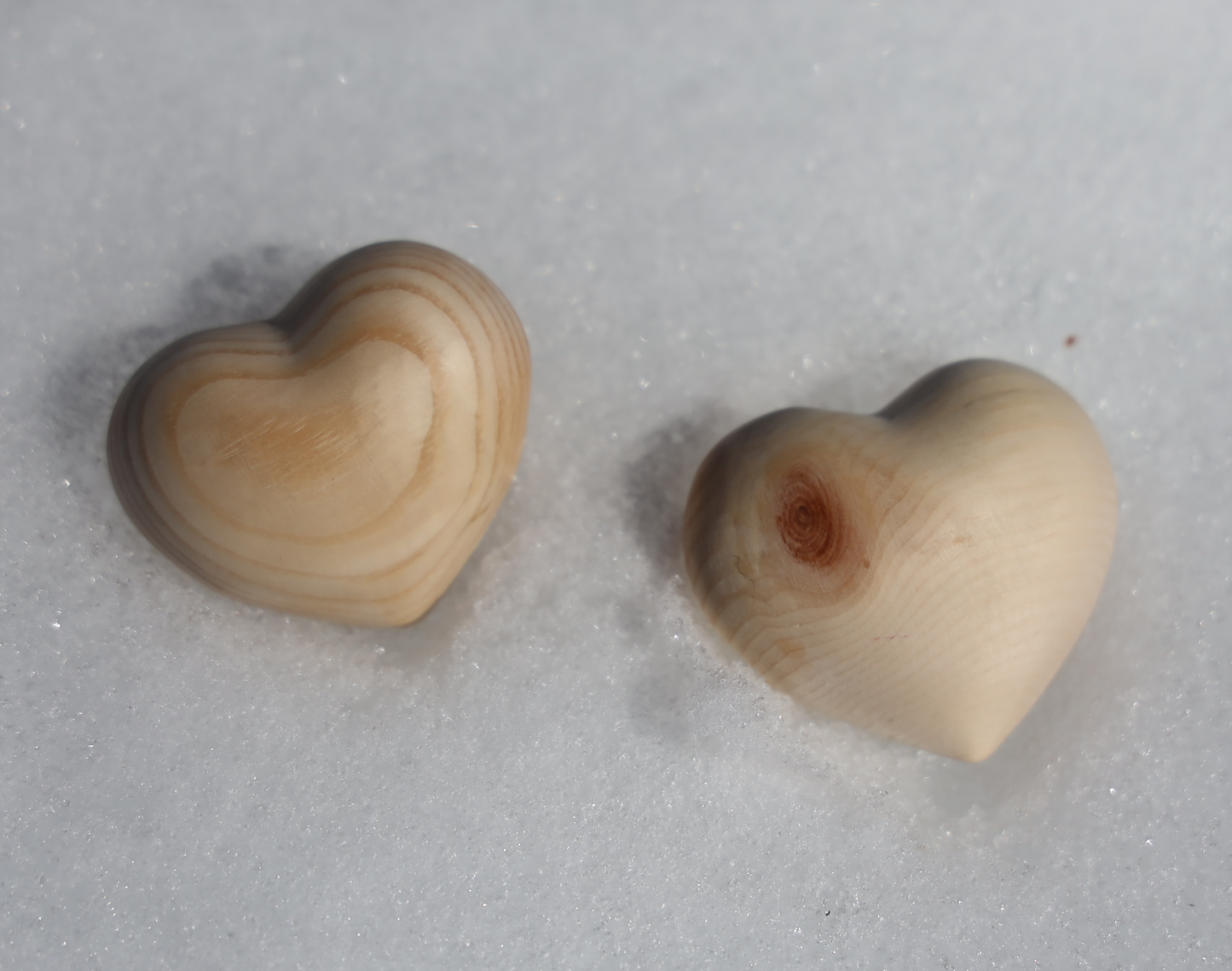 Swiss pine heart hand flatterer