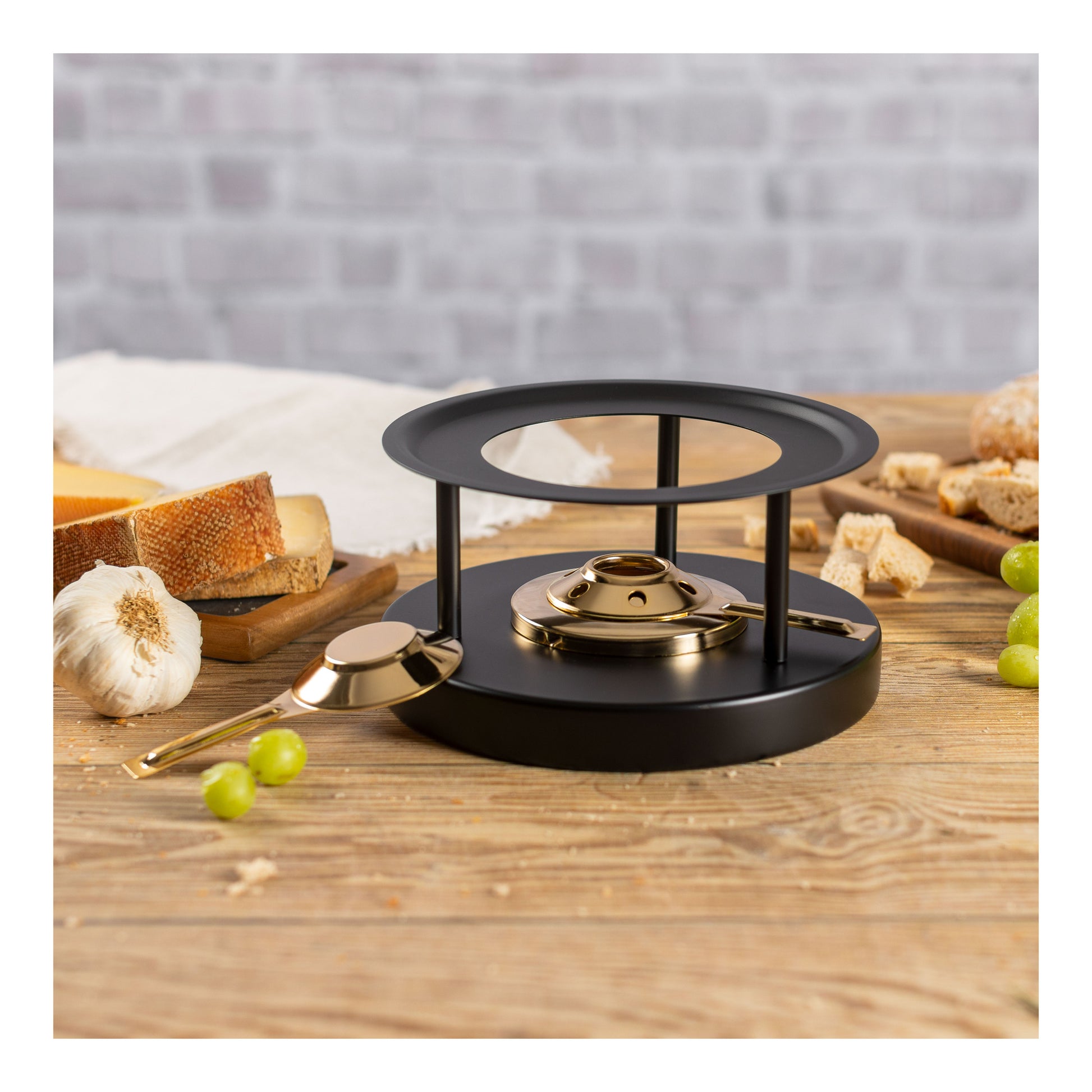 Rechaud mit goldenem Brennpastenbrenner